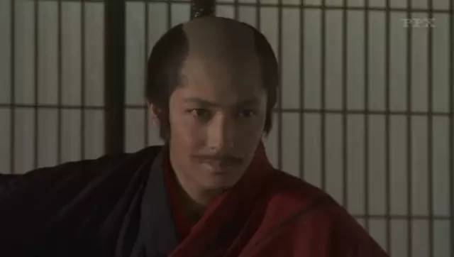 日本武士的谜之发型起源史：帅不帅，剃个月代头就知道了！