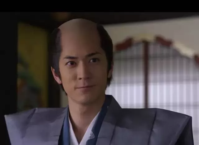 日本武士的谜之发型起源史：帅不帅，剃个月代头就知道了！