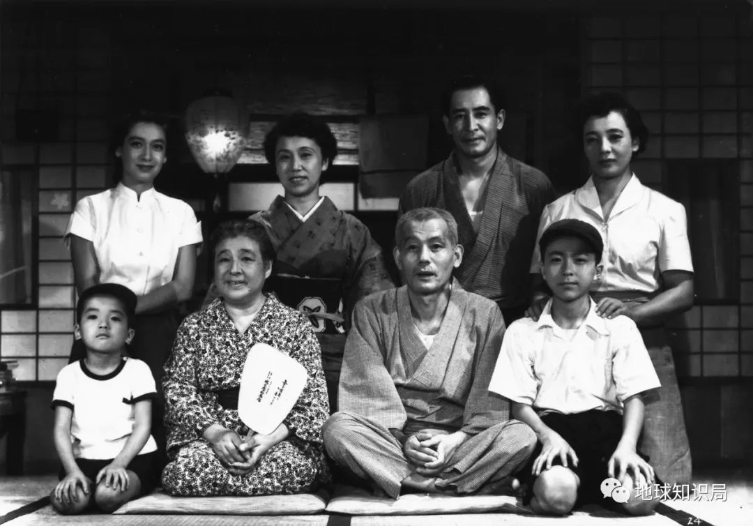 日本人多地少为什么还能一家一栋房？