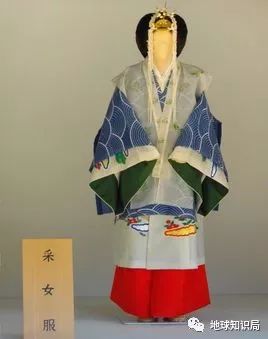天皇对日本意味着什么？