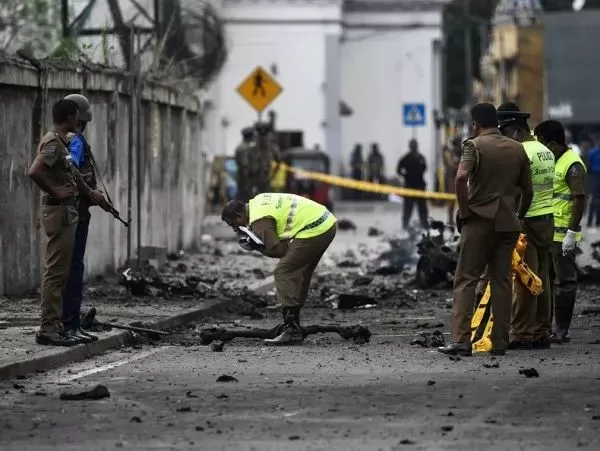 紧急! 恐袭爆炸再起 4中国公民疑死亡 华人女孩身中7弹片 关键视频曝光