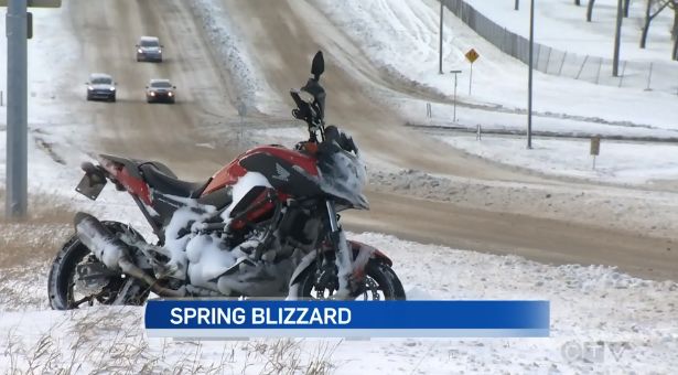 暴雪洪水席卷加拿大! 全国多城瘫痪 2000精兵奋力救灾 这个春天太悲催了...