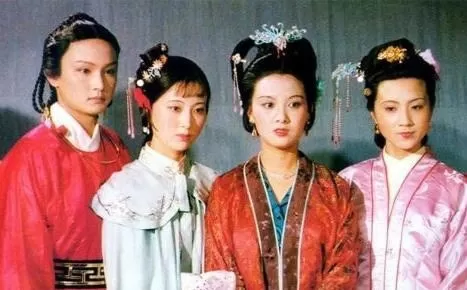 红楼梦里的惊天之秘，王熙凤和宝玉沦落为患难夫妻