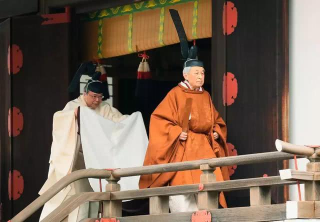 特朗普访日，按下令和时代启动键，日本能否走出失落的30年