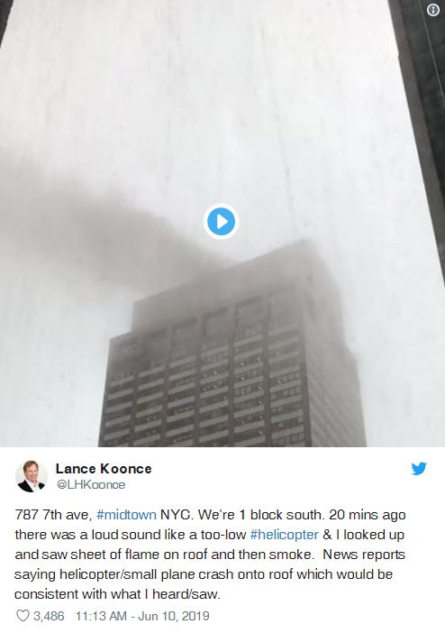 突发! 一架飞机撞上纽约摩天大楼 场面堪比911 全城警笛轰鸣 黑烟密布