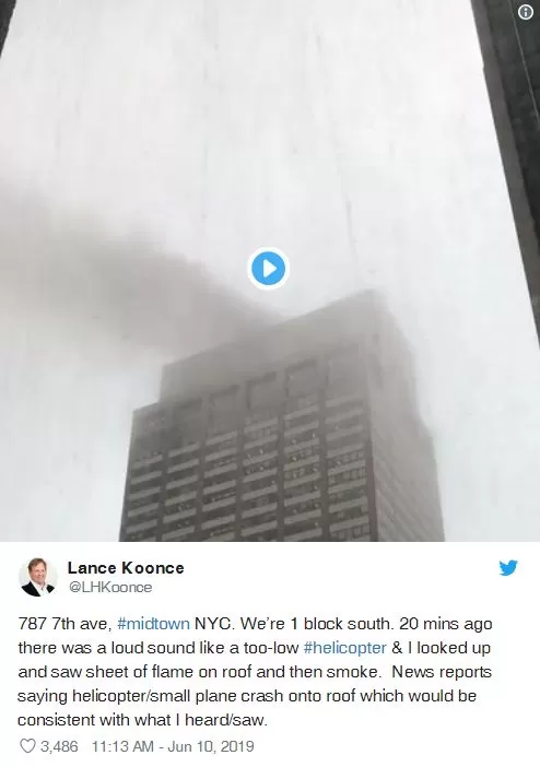 突发! 一架飞机撞上纽约摩天大楼 场面堪比911 全城警笛轰鸣 黑烟密布