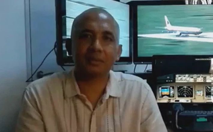 马航MH370惊悚真相: 机长出轨空姐 离婚后抑郁自杀 238乘客陪葬 坠海前缺氧死亡!
