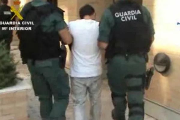 华人大盗惊现法国枫丹白露 百万雇黑帮 目标中国天价文物