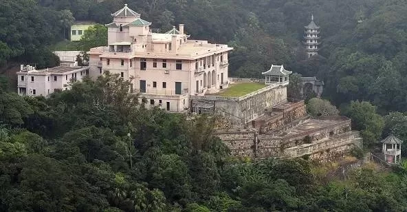 中国富豪18亿买下伦敦豪宅 45个卧室 玻璃都是防弹的 刷新世界纪录!