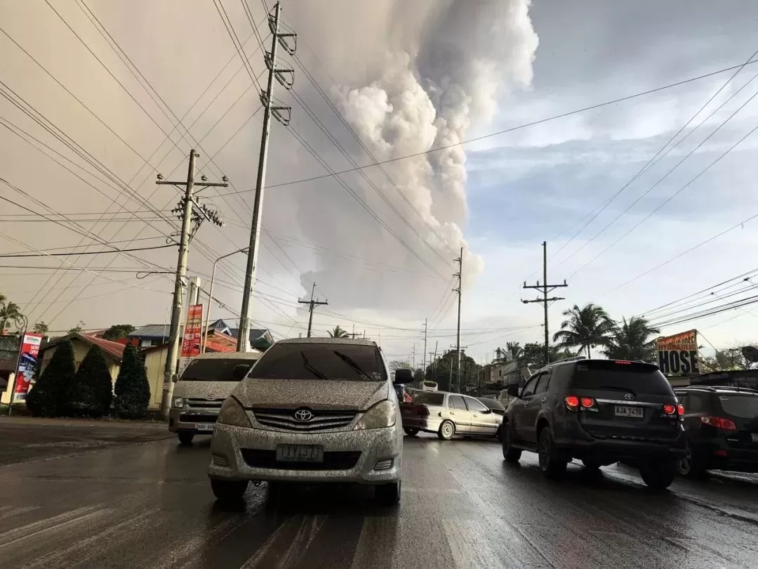 恐怖! 旅游胜地火山爆发 引发75场地震 30万人紧急撤离 现场如同末日!