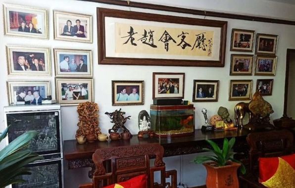 赵忠祥患鳞癌去世! 腿疼就医查出晚期 10亿遗产不给儿子全给他!