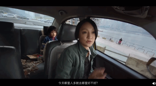 催泪! 周迅带女儿开出租爆红 感动全中国的背后 是多少妈妈的辛酸和爱?