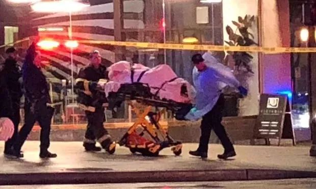 西雅图网红景点爆发枪击 8人死伤 人群疯狂逃命!