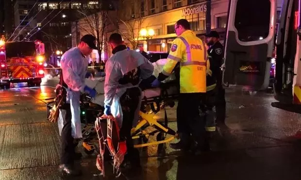 西雅图网红景点爆发枪击 8人死伤 人群疯狂逃命!