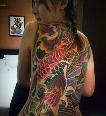 惊! 富二代帅哥竟是杀人狂! 临海豪宅中挖出数十人白骨!