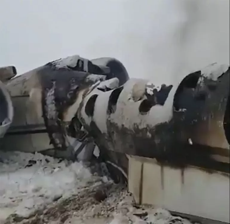 突发! 一架美国飞机坠毁 疑遭击落! 3枚火箭弹齐轰炸 2020开年太硬核了