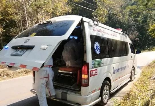 华人女子旅游胜地离奇死亡! 疑似肺炎 救护人员全副武装到场