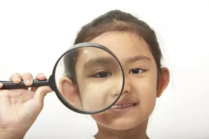 妈妈崩溃! 3个孩子竟患上同种眼癌! 这件事千万警惕 快看看孩子眼睛