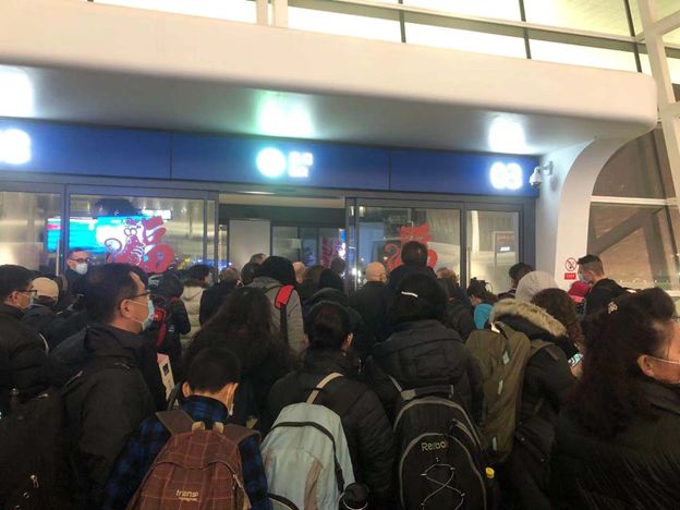 ​撤侨记: 有的像坐牢 有的跪求别撤了看到法国… 网友们全不淡定了!