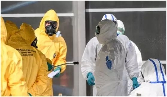 ​撤侨记: 有的像坐牢 有的跪求别撤了看到法国… 网友们全不淡定了!