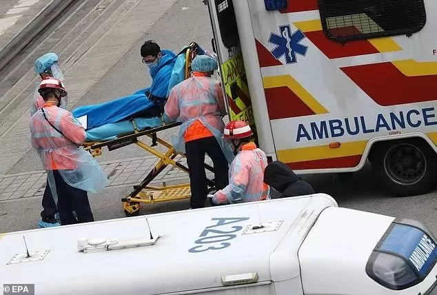 豪华游轮突爆多例确诊! 5300人被困海上 251名加国游客等待命运宣判!