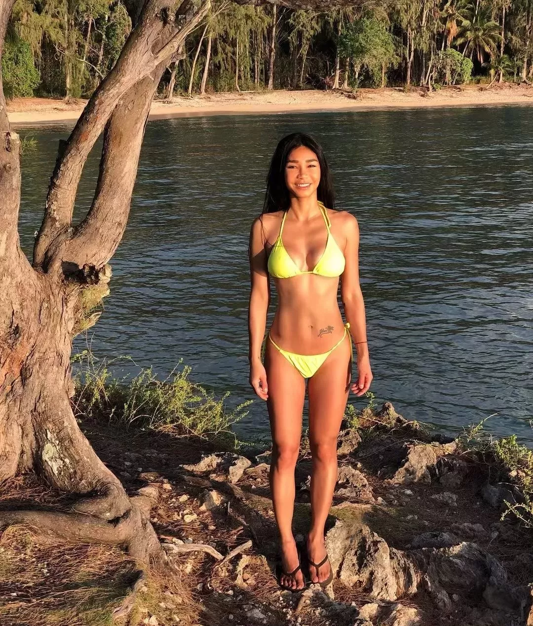 看呆! 这对美艳母女火遍全球 身材超辣 43岁妈妈竟比19岁女儿还年轻!