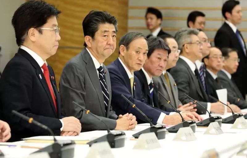 日本告急 感染激增! 安倍也有隔离风险? 全球担忧日本变成下个武汉