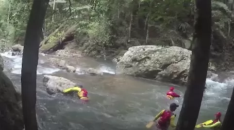 华人美女旅游胜地失踪 5天住山洞喝溪水 竟奇迹生还!
