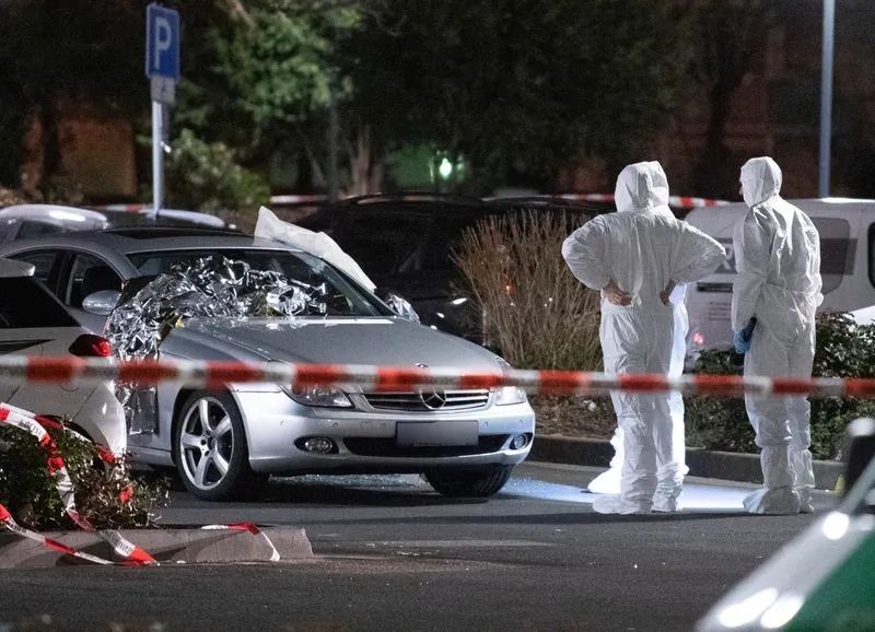 惨剧! 德国爆发大型恐袭 多人死伤! 枪手开宝马疯狂扫射 只为杀光移民!