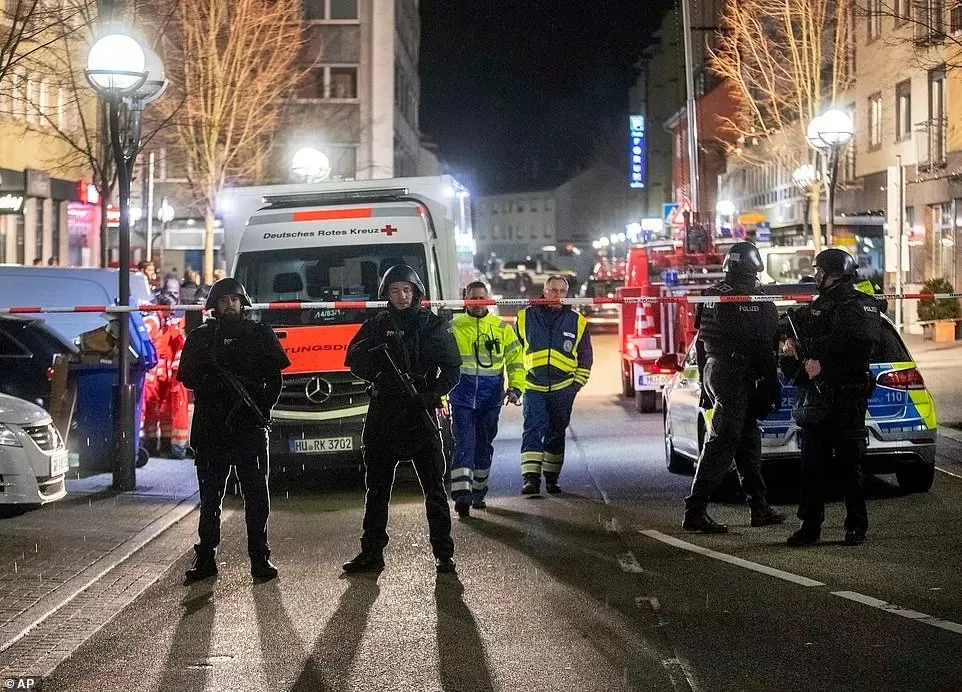 惨剧! 德国爆发大型恐袭 多人死伤! 枪手开宝马疯狂扫射 只为杀光移民!