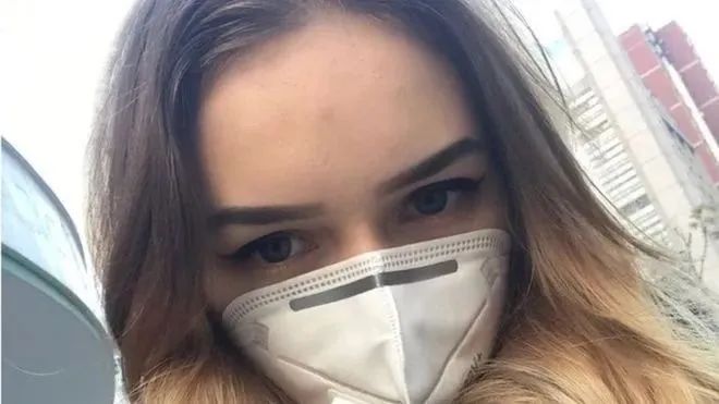 烧车打砸辱骂! 这国撤侨的待遇震惊世界 
