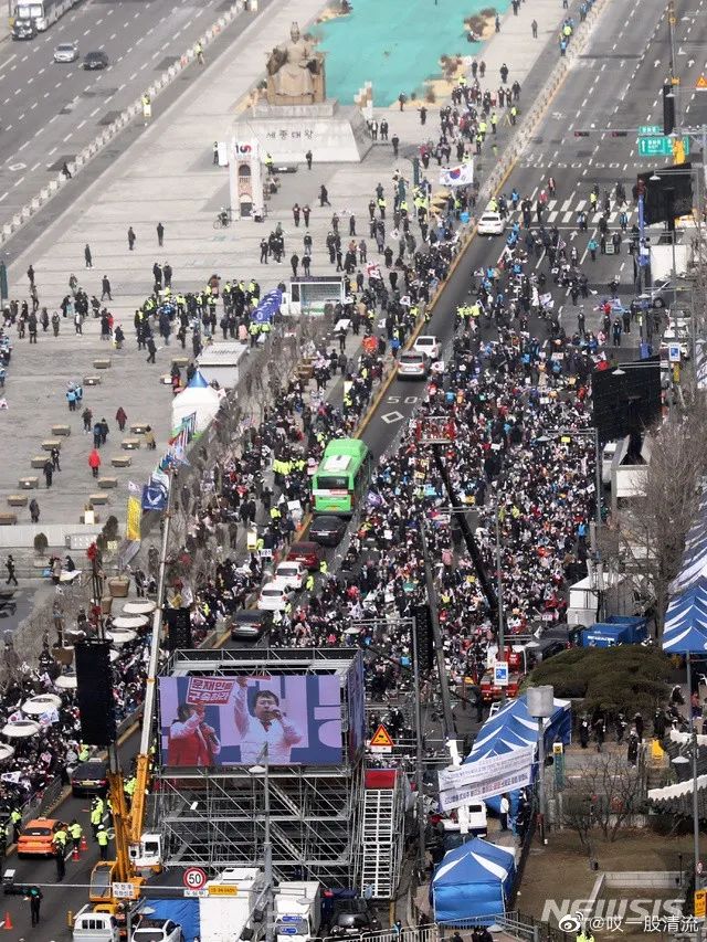突发! 一夜之间 多国确诊暴增 全球股市狂泻 多米诺骨牌已经开始塌了!