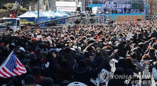 突发! 一夜之间 多国确诊暴增 全球股市狂泻 多米诺骨牌已经开始塌了!
