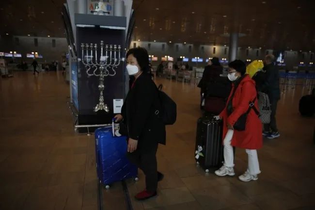 突发! 一夜之间 多国确诊暴增 全球股市狂泻 多米诺骨牌已经开始塌了!