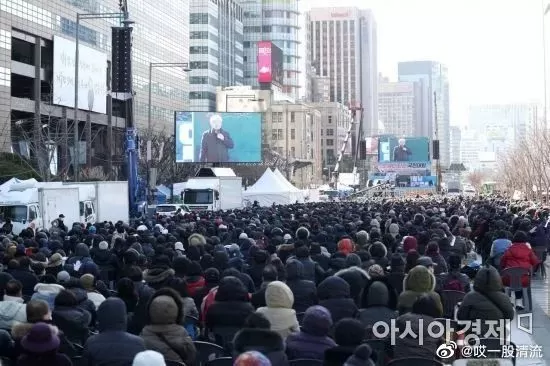 突发! 一夜之间 多国确诊暴增 全球股市狂泻 多米诺骨牌已经开始塌了!