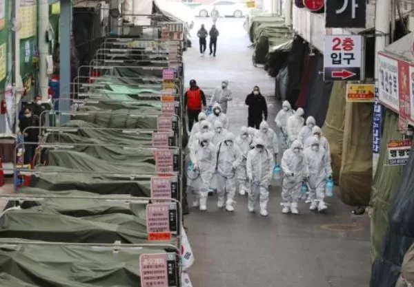 紧急! 韩国疫情爆发 一大批人涌向中国! 机票大涨 飞温哥华航班爆满