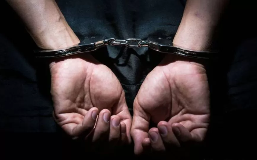 太惨了! 封城前逃离武汉 中国夫妇海外被控罪 刚确诊新冠又要坐牢了...
