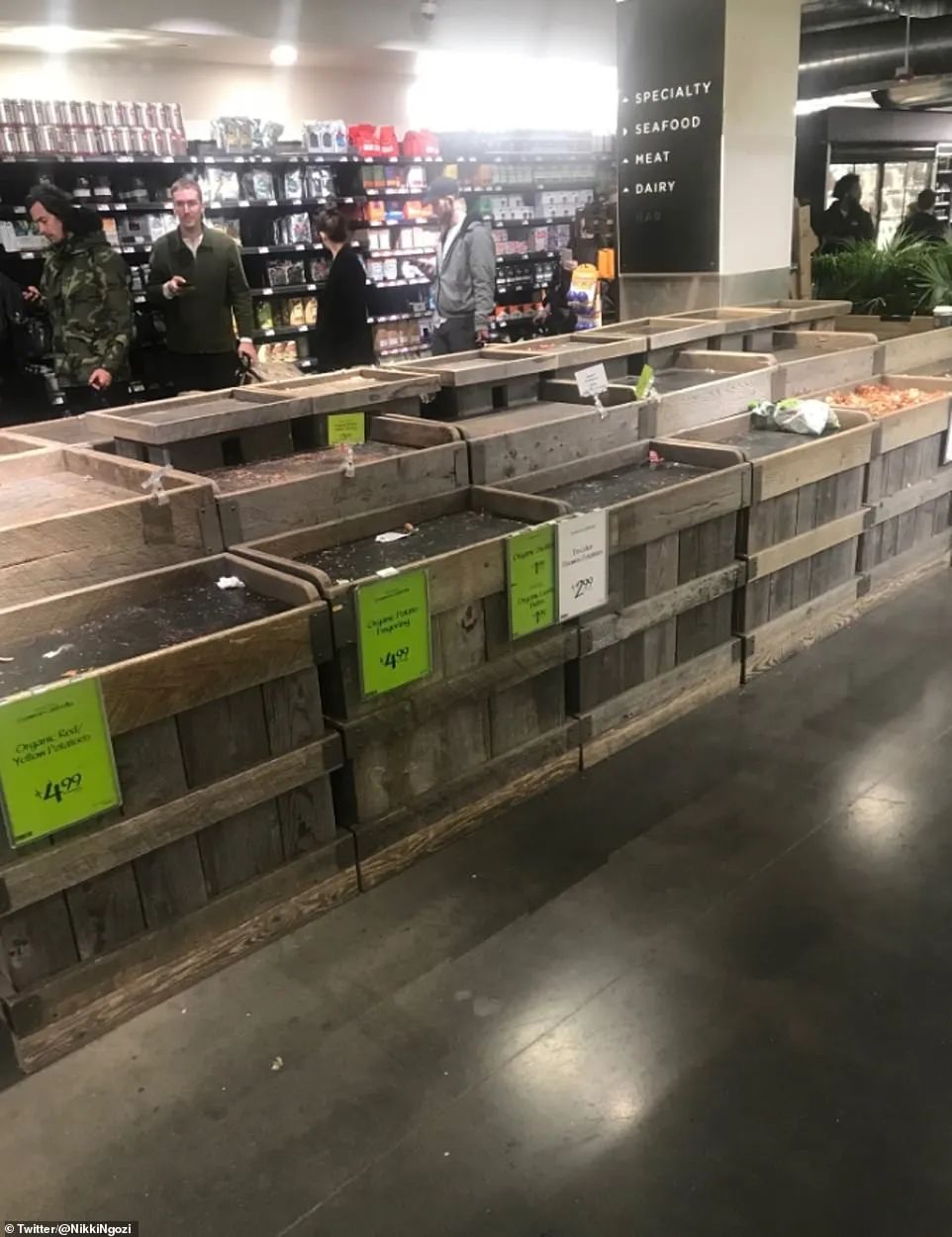 总理老婆确诊吓坏大温民众! Costco沃尔玛被攻陷 卫生纸饮用水全限购了!