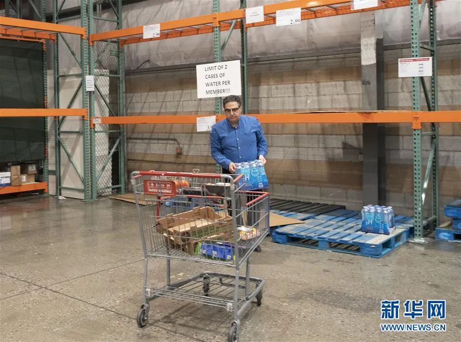 总理老婆确诊吓坏大温民众! Costco沃尔玛被攻陷 卫生纸饮用水全限购了!