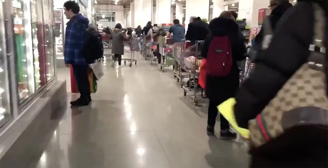 总理老婆确诊吓坏大温民众! Costco沃尔玛被攻陷 卫生纸饮用水全限购了!