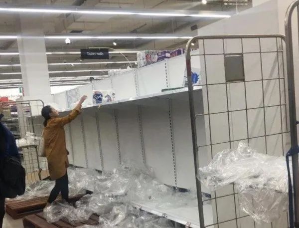总理老婆确诊吓坏大温民众! Costco沃尔玛被攻陷 卫生纸饮用水全限购了!