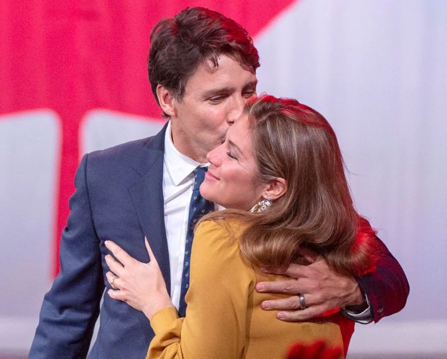 突发! 美国宣布国家紧急状态 加拿大限制出入境! 自家总理夫人确诊后 终于怕了...