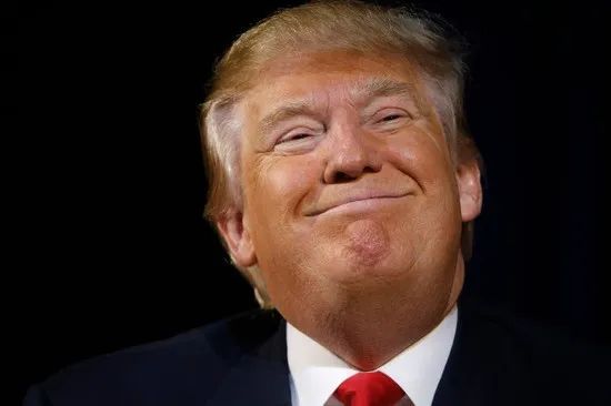 突发! 美国宣布国家紧急状态 加拿大限制出入境! 自家总理夫人确诊后 终于怕了...