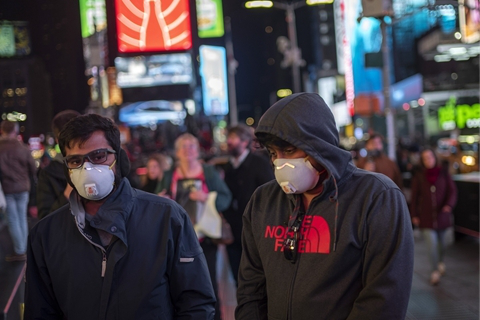 惊! 加拿大夫妇变卖家产 逃到北极圈避疫 一下飞机就被截获 结局太凄惨