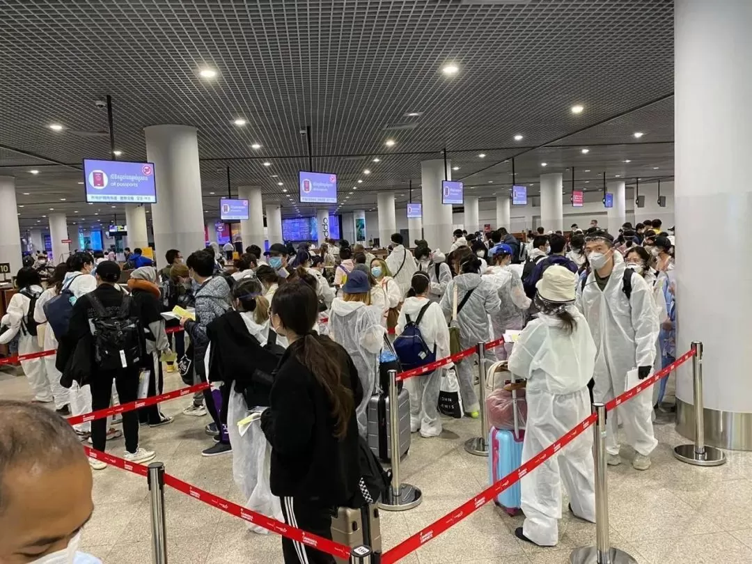 不妙! 国内多地发现温哥华输入病例  刚回国就送救护车 加国疫情细思极恐