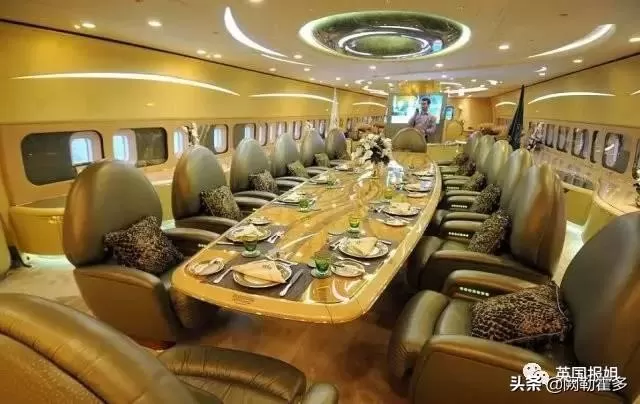 沙特国王多么有钱？他的豪华中国行，租光北京所有迈巴赫