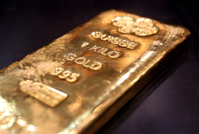 美国银行（BoA）大幅上调黄金目标价78%到每英两3,000美元。  路透