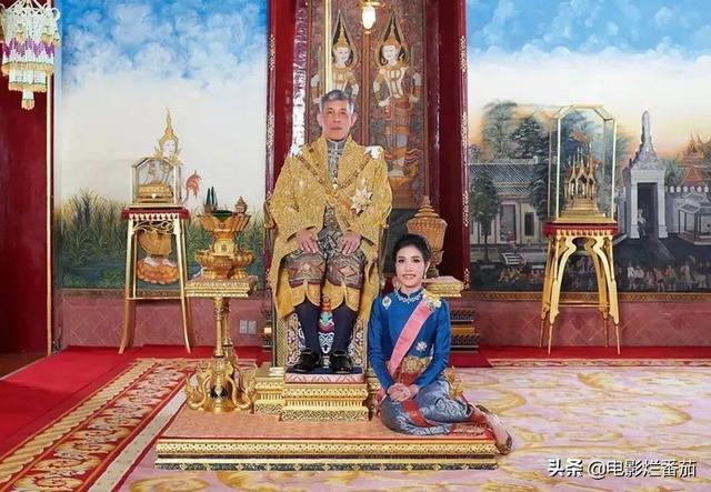 娶5个美貌王妃，废掉4位，泰国国王“自导自演”一出残酷的后宫戏