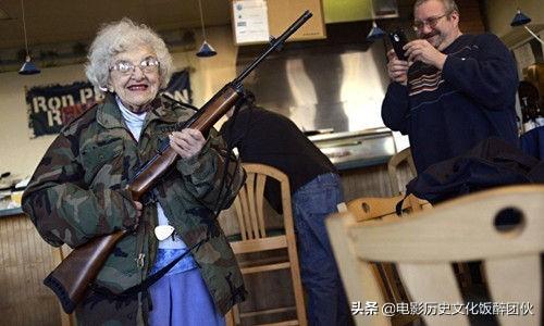 华裔房产经纪人：推开业主房门后才看到了美国的另一面