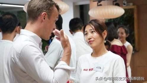 华裔房产经纪人：推开业主房门后才看到了美国的另一面